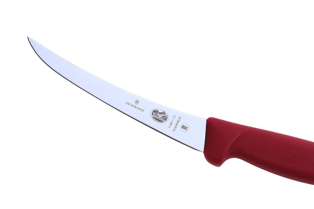 Cutit Victorinox pentru dezosat 5.6613 - lama curba flexibila de 15 cm