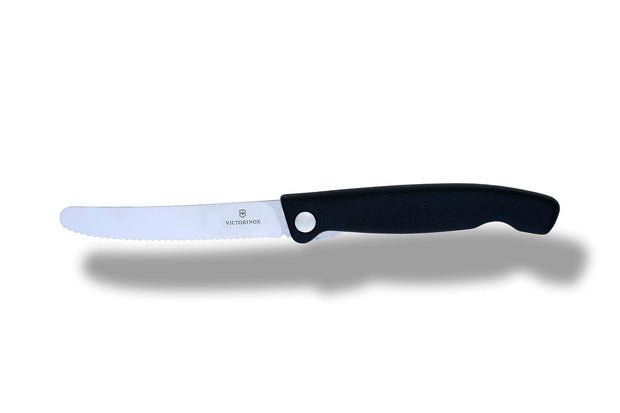 Cutit cu lama zimtata pliabila 11cm Victorinox Swiss Classic in blister - Magazinul de cutite